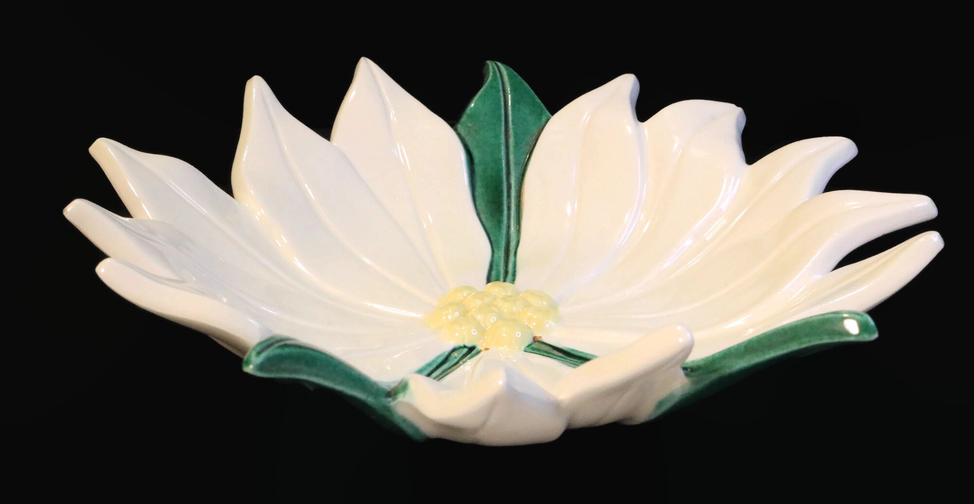 1958 Atlantic Mold Ceramic White Poinsettia Flower Dish
