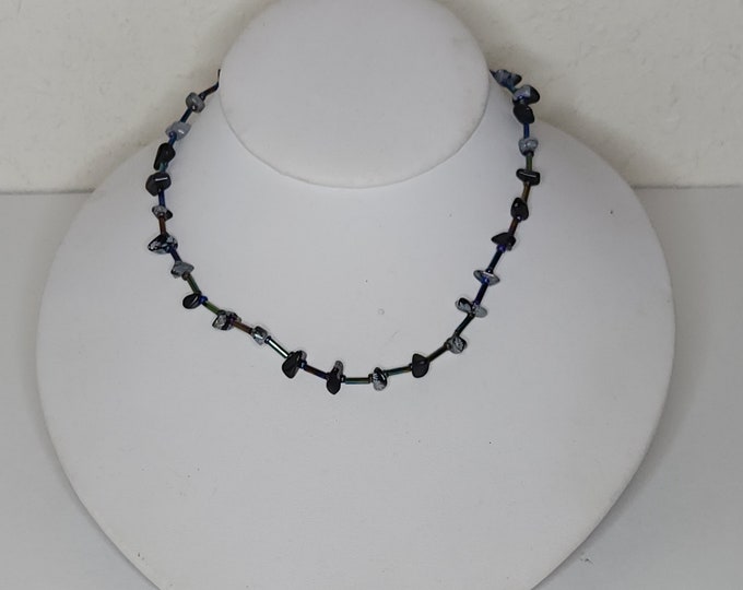 Vintage Gray Stone Chips and Iridescent Rod Beads Necklace C-1-21