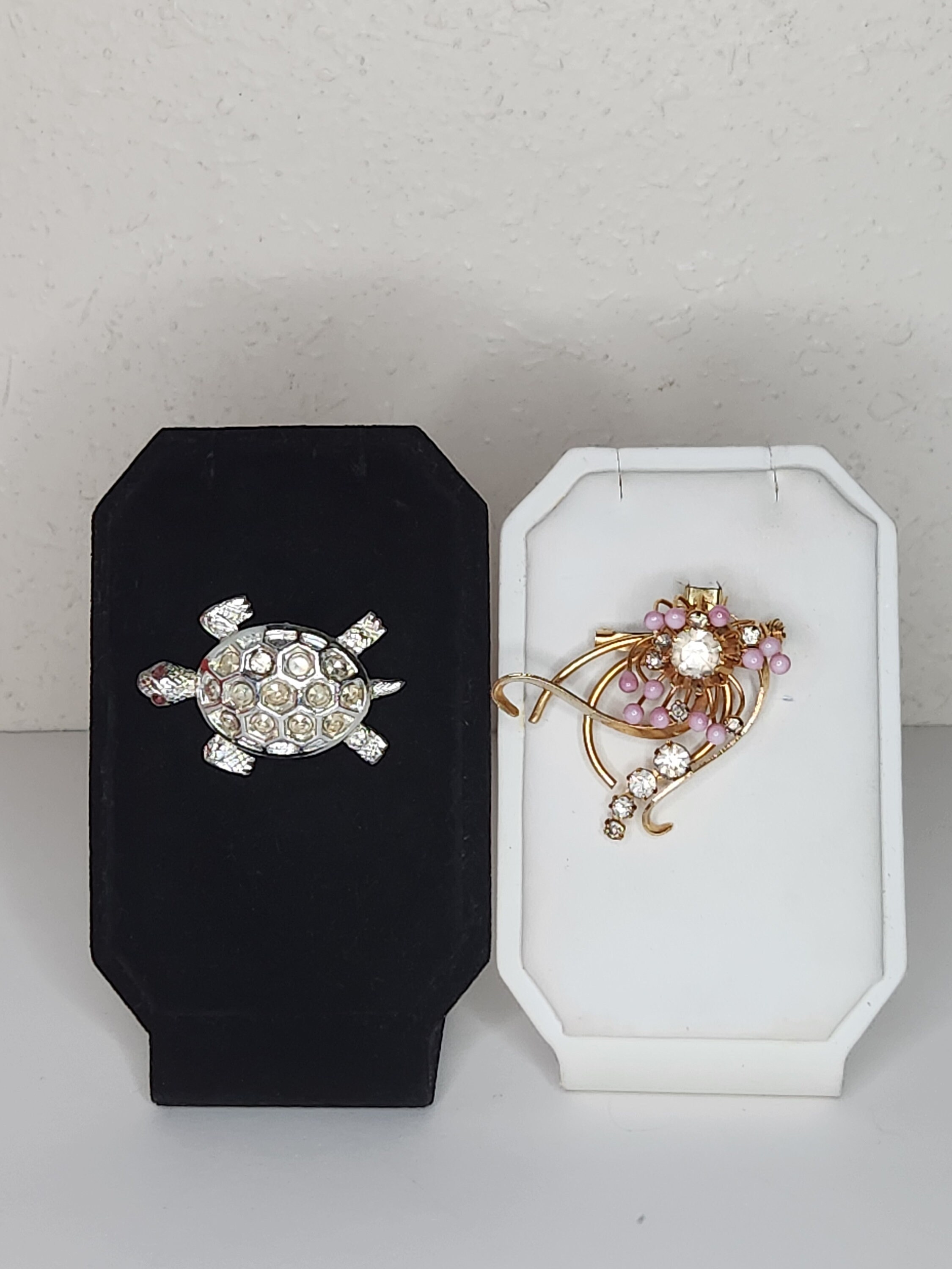 Vintage Set of Two Brooch Pins Silver Tone and Clear Vintage Set of Two Brooch Pins Silver Tone and Clear