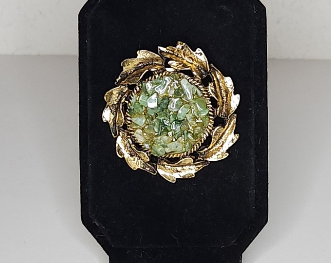 Vintage Faux Jade Chips with Gold Tone Leaves Border Round Brooch Pin B-1-27