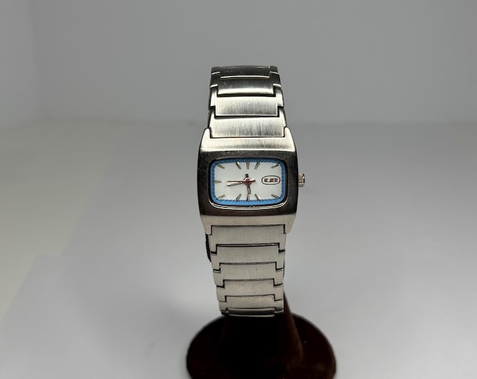 Vintage Union Bay Women’s Brushed Silver-Tone with Light Blue Accented Face Watch D-7-32