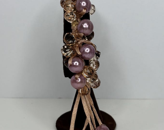 Ribbon Cha-Cha Stretch Bracelet in Champaigne Color Faux Plastic Pearls and Faceted Acrylic Beads Size 7 D-7-68
