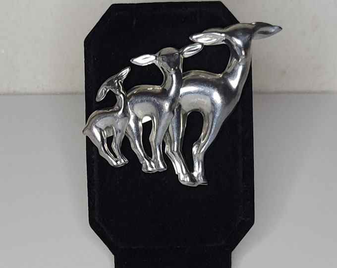 Vintage Modernist Pressed Silver Tone Metal 3 Deer / Reindeer Brooch Pin B-9-32