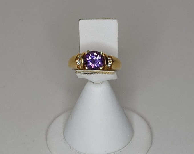 Vintage Costume Gold Tone Ring with Purple Rhinestone Size 8.25 B-4-87