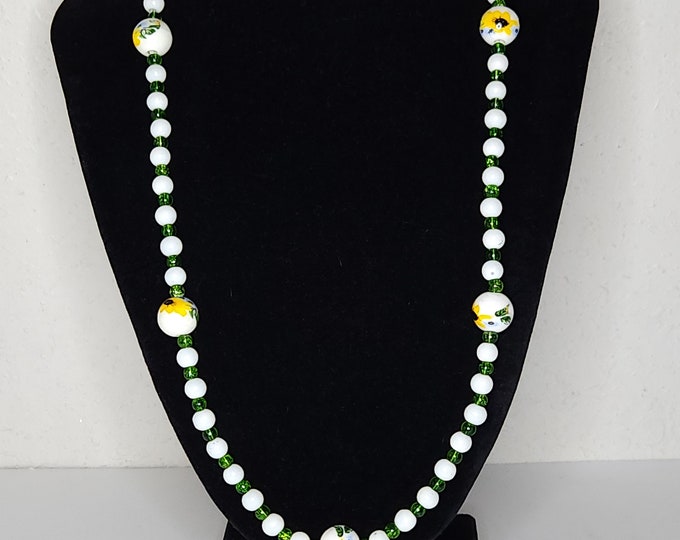 Vintage Green Glass and Ceramic Bead Necklace with Floral Detailing C-4-48