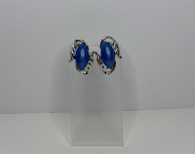 Vintage Blue Thermoset Clip-On Earrings D-7-53