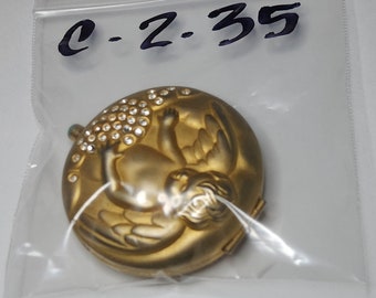 Vintage Estee Lauder Signed Matte Gold Tone Powder Compact With