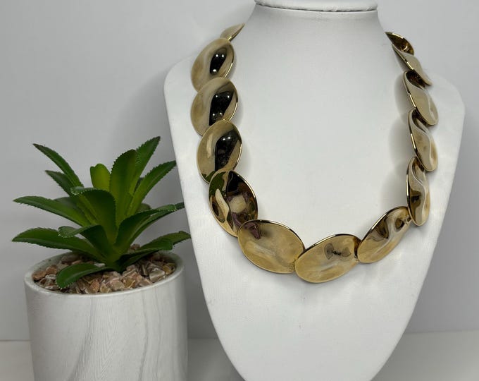 Gold Tone Overlapping Coin Shaped Collar Necklace 16” D-7-65