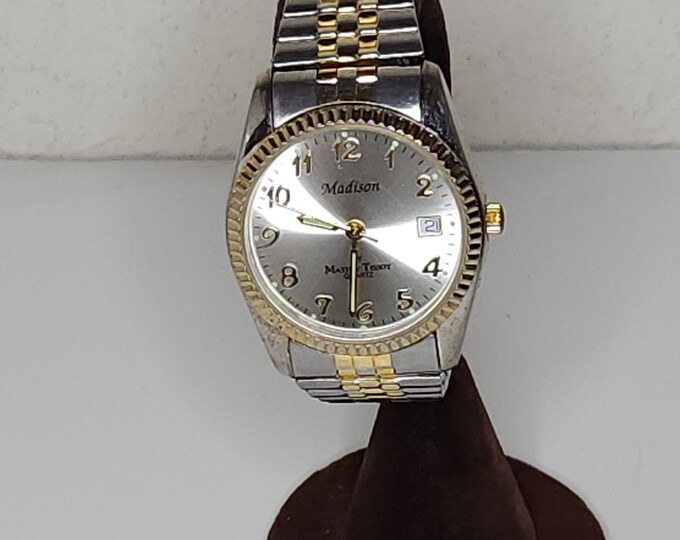 Vintage Madison by Mathey-Tissot Quartz Two Tone Silver Tone and Gold Tone Stretch Band Watch C-2-83