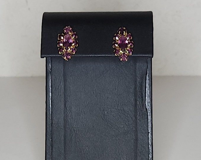 Vintage Coro Signed Amethyst Glass Gold Tone Screw Back Earrings B-1-93