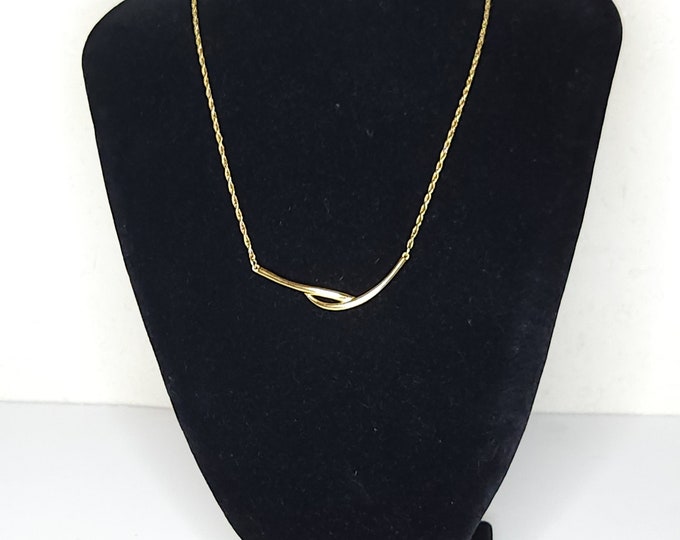 Vintage Accents by Hallmark Signed Gold Tone Overlapping Bars and Chain Necklace B-9-11