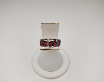 Costume Sliver-Tone Faux Garnet Channel Set Ring Size 7.25 D-6-43