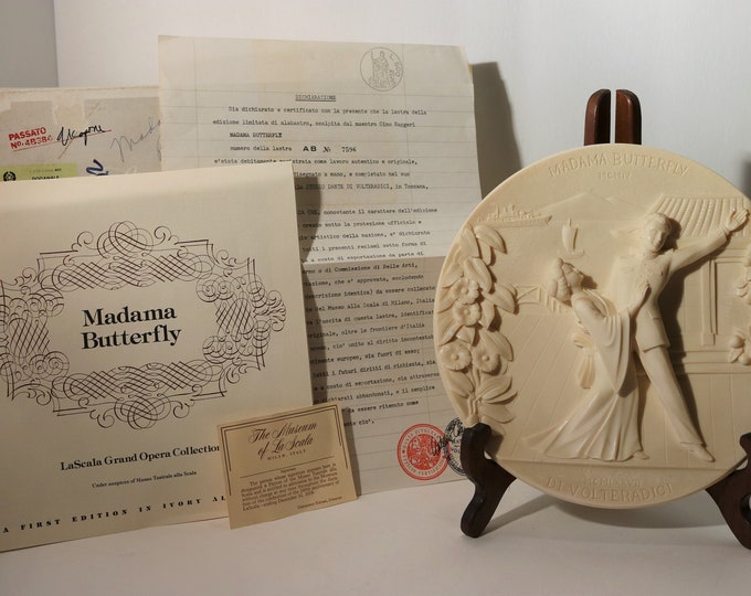 Free Shipping-MADAMA BUTTERFLY-First Edition in LaScala Opera Collection -1977 Ivory Alabaster