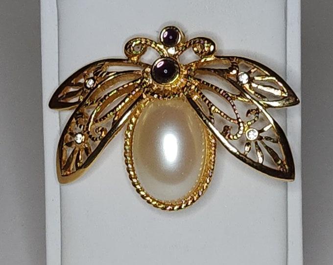 Vintage Avon Signed Bee with Faux Pearl Brooch Pin A-3-27