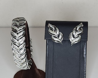 Vintage Coro Signed Silver Tone Bracelet and Clip-On Earrings Set A-4-49
