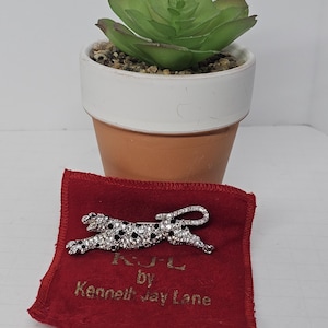 Vintage KJL Kenneth Jay Lane Silver Tone and Black Enamel Cheetah Leopard Brooch D-5-16