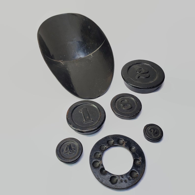Vintage Cast Iron Scale With Accessories Etsy