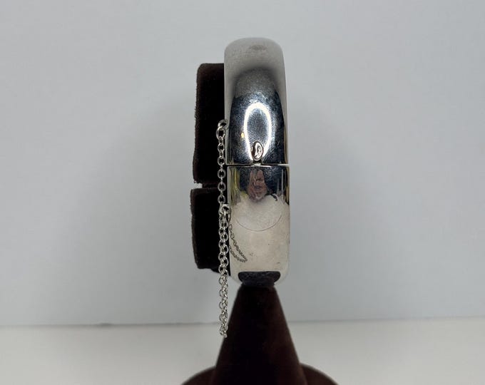 Vintage Whiting and Davis Silver Tone Clamper Bracelet with Safety Chain Size 7 1/4” Small Blemish D-8-15