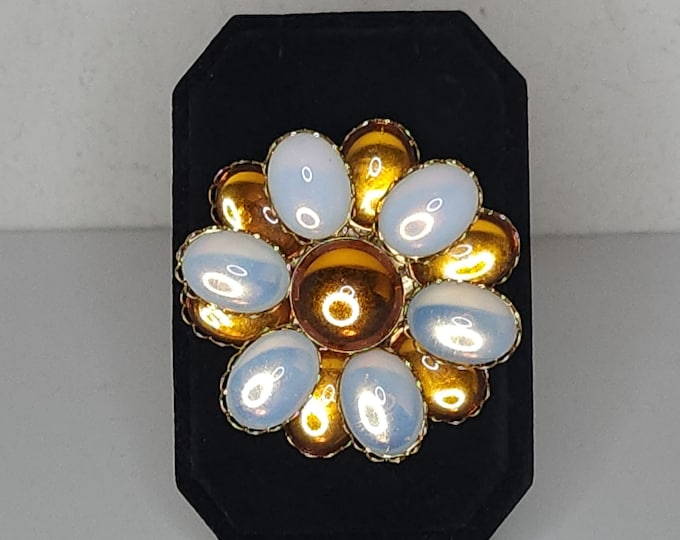 Vintage Amber/Topaz and Opaline Opalescent Glass Cabochons Gold Tone Flower Brooch PIn B-5-53