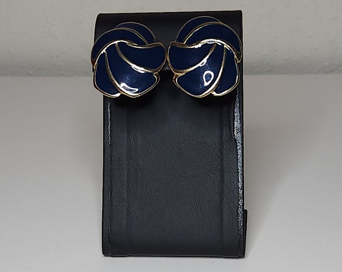 Vintage Napier Signed Gold Tone and Dark Blue Clip-On Earrings A-1-79