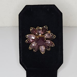 Vintage Amethyst Glass and Gold Tone Floral Brooch Pin C-8-95