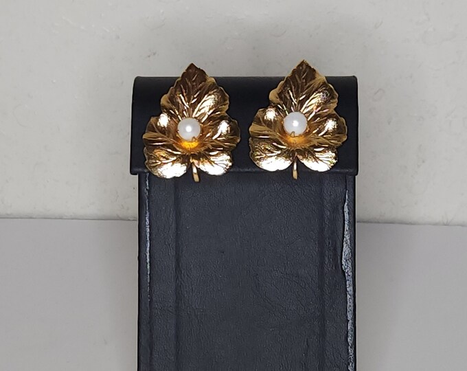 Vintage Sarah Coventry Signed Gold Tone Leaves with Faux Pearls Clip-On Earrings C-8-9