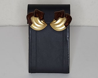Vintage Daria Signed Gold Tone and Brown Enamel Clip-On Earrings C-9-91