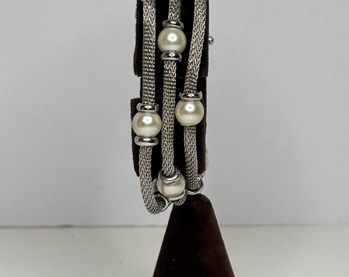 Anne Klein Stone Faux Pearl 3 Strand Magnetic Clasp 6.75” D-8-51