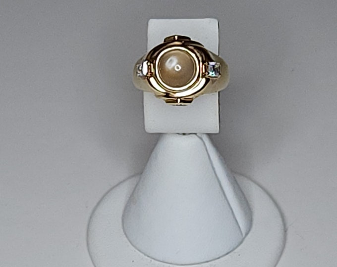 Vintage 925 Gold Vermeil Ring with Cubic Zirconia and Glass Moon Glow Cabochon Size 7 A-5-44