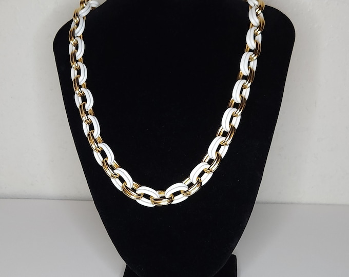 Vintage Gold Tone and White Enamel Chain Necklace 23 Inch A-5-17-RRH