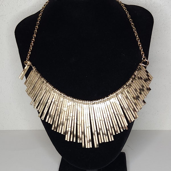 Vintage Gold Tone Metal Fringe Statement Necklace B-1-8