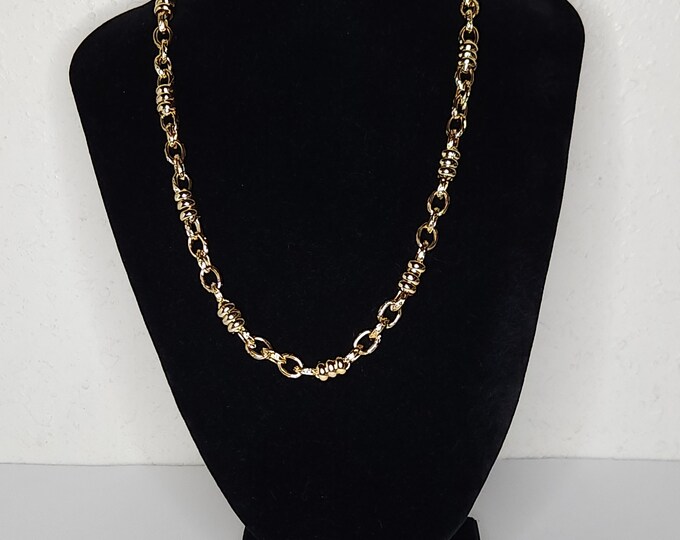 Vintage Gold Tone Oval Link Chain Necklace with Round Gold Tone Beads C-9-54