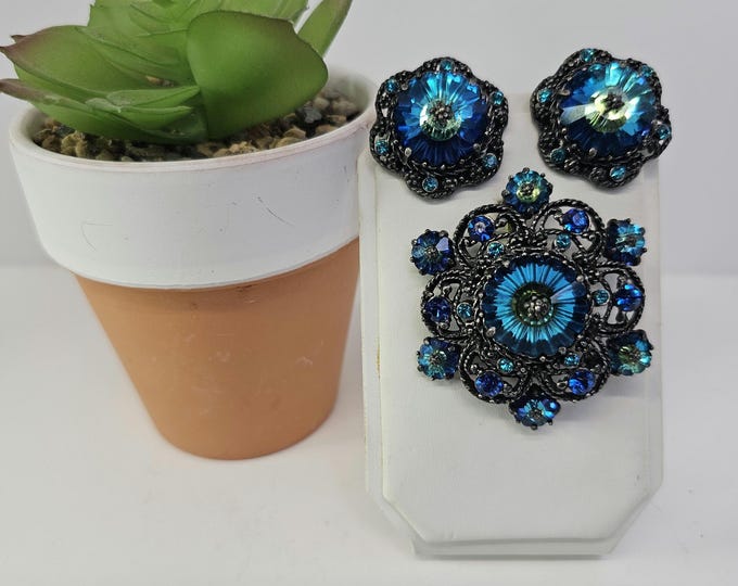 Vintage Weiss Blue-Green Margarita Marguerita Rhinestone Brooch and Earrings Set D-4-1