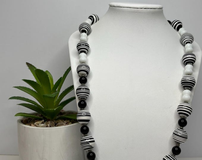 Ceramic Striped and Glass Black and White Silver Tone Toggle Clasp 21” Necklace D-8-67