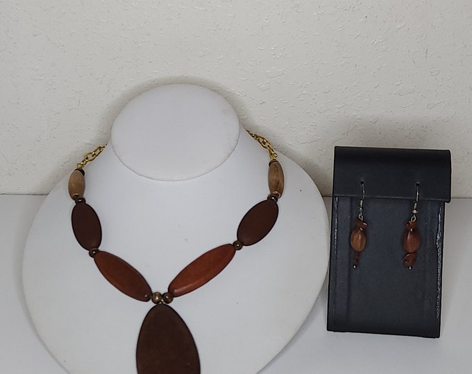Vintage Wood Beaded Necklace and Matching Earrings Set D-1-91