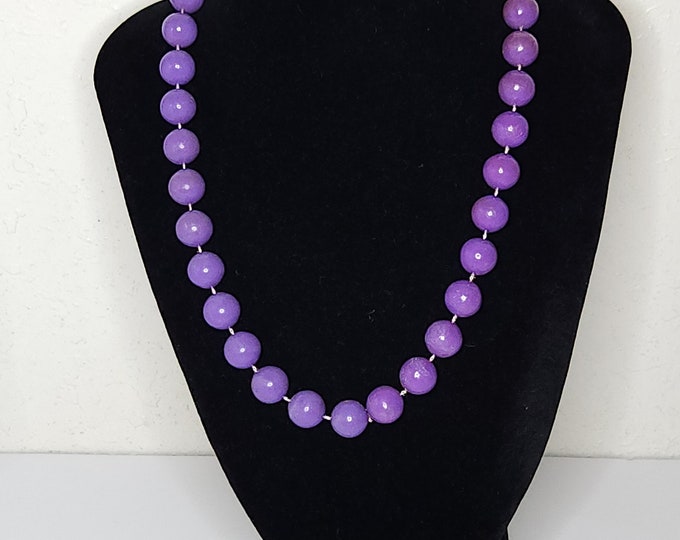 Vintage Purple Plastic Round Beaded Necklace D-2-19