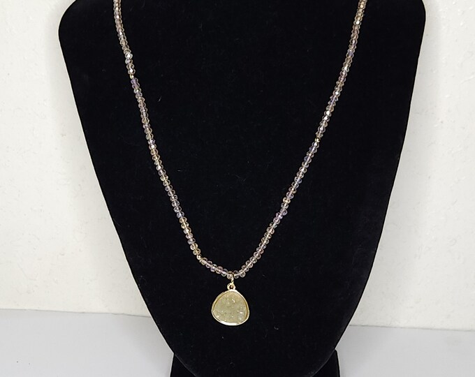 Vintage Stretch Crystal Bead Necklace with Acrylic Faux Druzy Pendant C-2-67