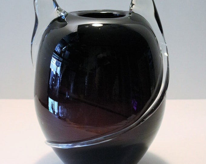 Beautiful Herb A Thomas Hand Blown Art Glass 9 1/2" Vase - Dark Amethyst with Applied Clear Handles Signed HAT