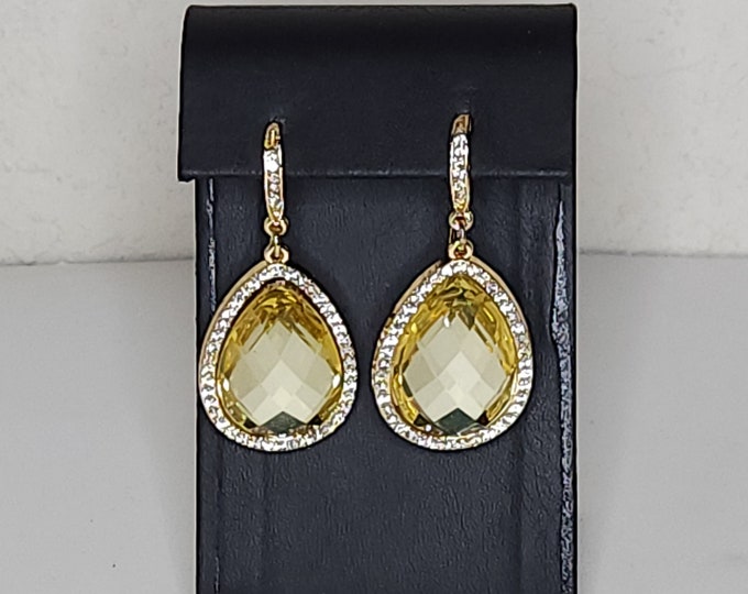 Vintage Gold Tone Faceted Glass Teardrop and Clear Rhinestones Dangle Earrings C-7-47