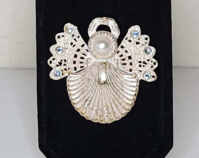 Vintage Kenneth Cole Signed Gold Tone and White Seashell Angel Brooch Pin C-2-77