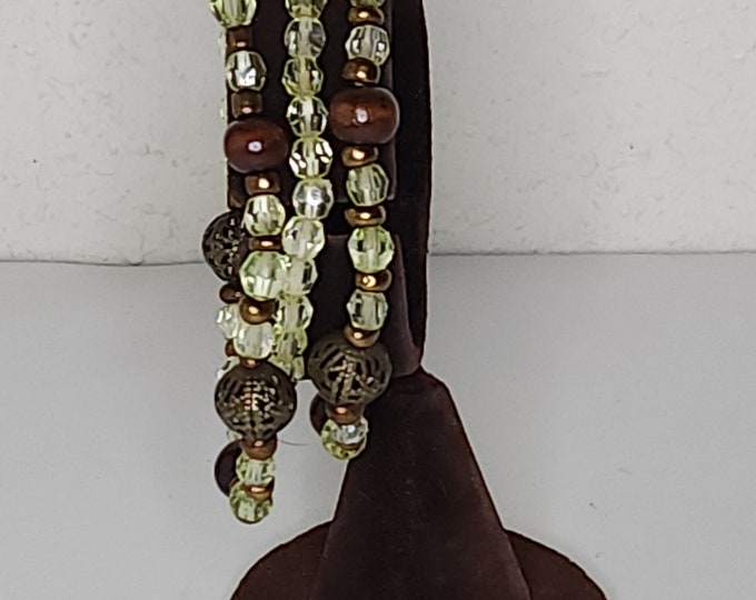 Vintage Bronze Tone and Pale Green Plastic Beaded Stretch Bracelets C-5-21