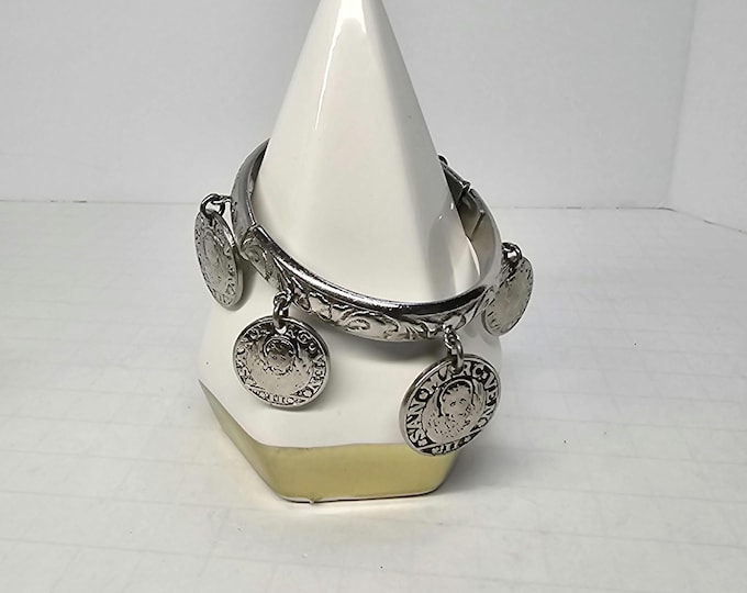 Vintage Whiting and Davis Coin Clamper Bracelet Silver Tone sz 6.5 D-5-24