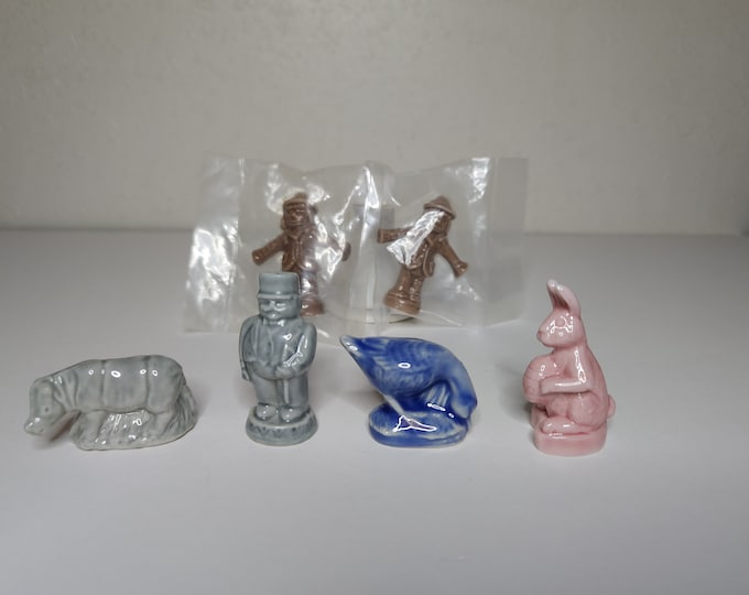 Vintage Wade England Red Rose Tea Whimsies Miniature Porcelain Animal Figurines Lot of 6 A-3-8