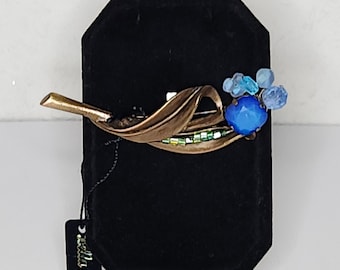 Vintage Bella Rosa Gold Tone and Blue Rhinestone Floral Brooch Pin with Tag C-7-72