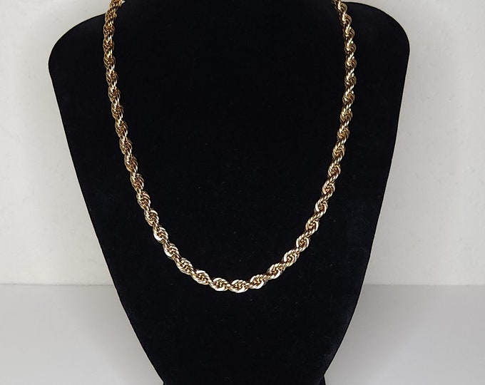 Vintage Avon Marked Gold Tone Rope Chain Necklace 24 Inch A-5-21-RRH