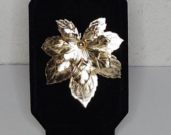 Vintage SAC Signed Gold Tone Multilayer Textured Maple Leaf Brooch Pin C-7-79
