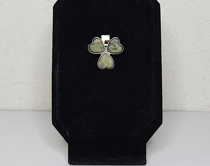 Antique 925 Hallmarked Sterling and Inlaid Green Stone Three Leaf Clover Brooch Pin D-1-76