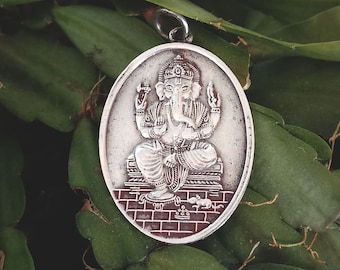 Ganesh Silver Oval Pendant, Good Luck Talisman for Protection, Om Jewelry for Men and Women, Silver Om Ganesh Pendant