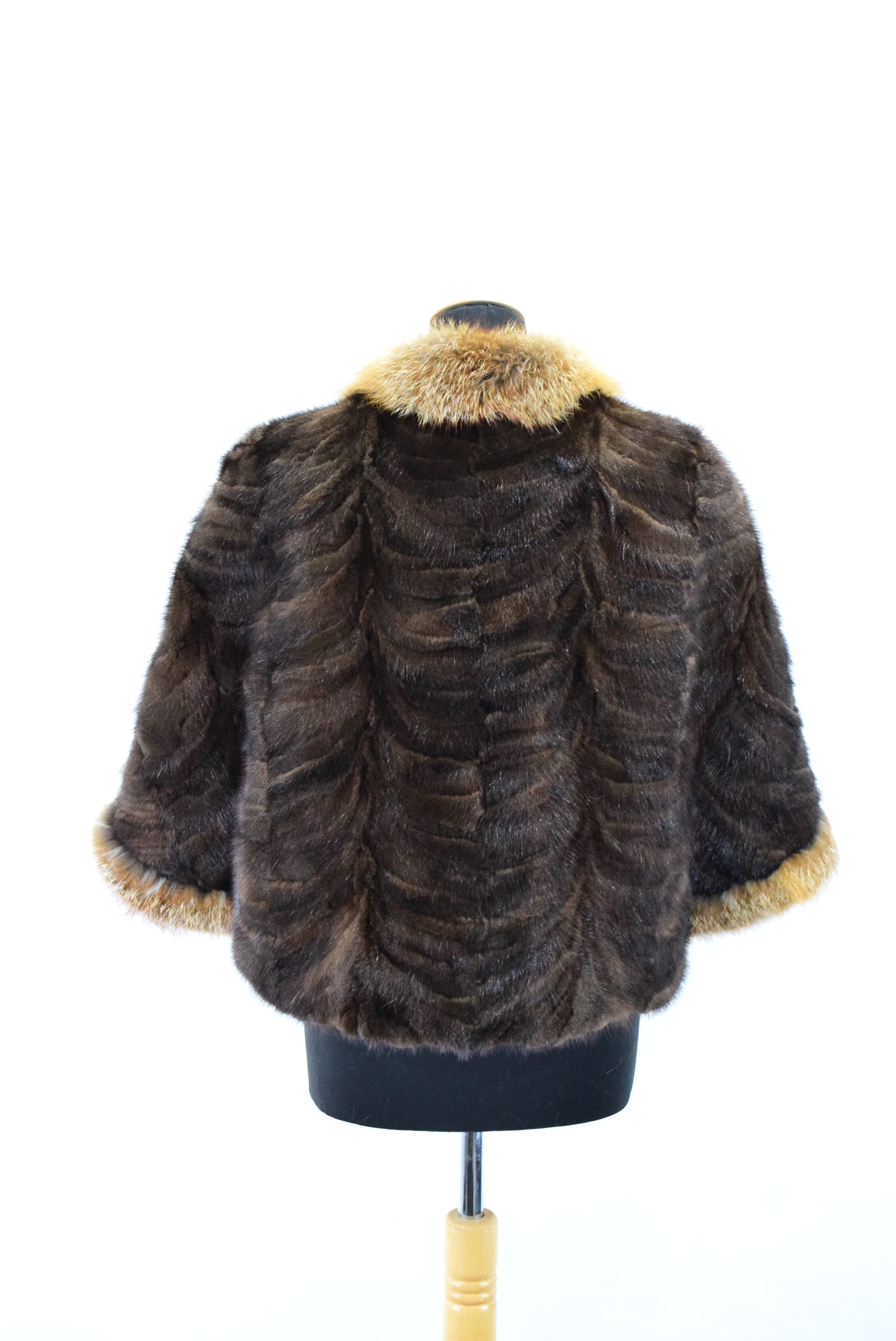 ミンクファーケープ：ブラウン＆ゴールドのカナディアン