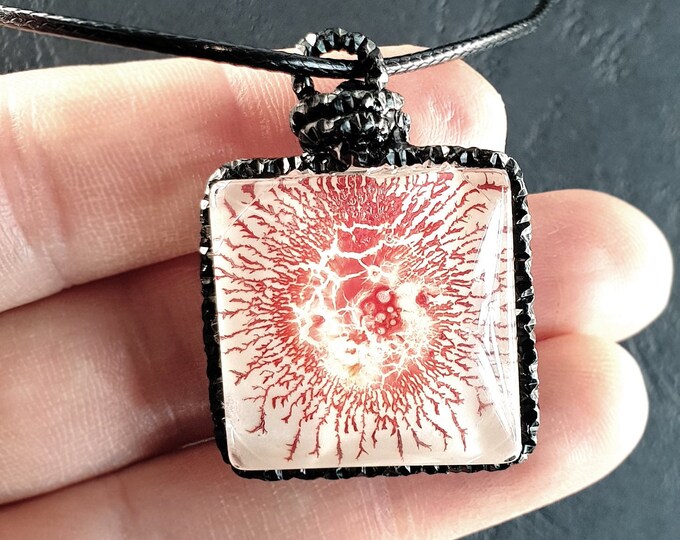 Pendant Black, red and white by Maria Marachowska
